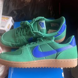 Nike Field General Sneaker Men’s Size 12 Brand New 