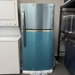 Frigidaire Refrigerator Top Freezer 