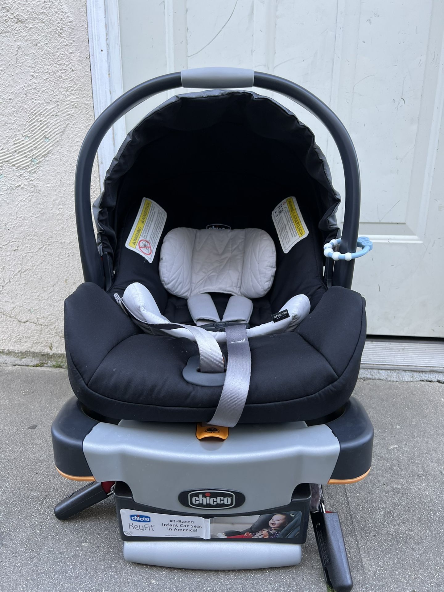 CHICCO KEYFIT 30 INFANT CAR SEAT