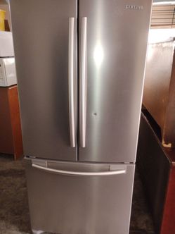 Samsung French Door Refrigerator (RF217ACPN) - Fixer Upper / Repair Special
