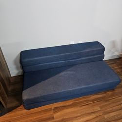 Couch Converts To Full Size Mattress (trifold)