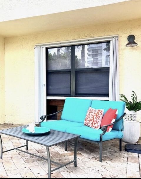 Loveseat, Coffee Table, 2 Chairs