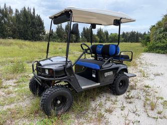 2007 EZGO TXT Golf Cart - Like New
