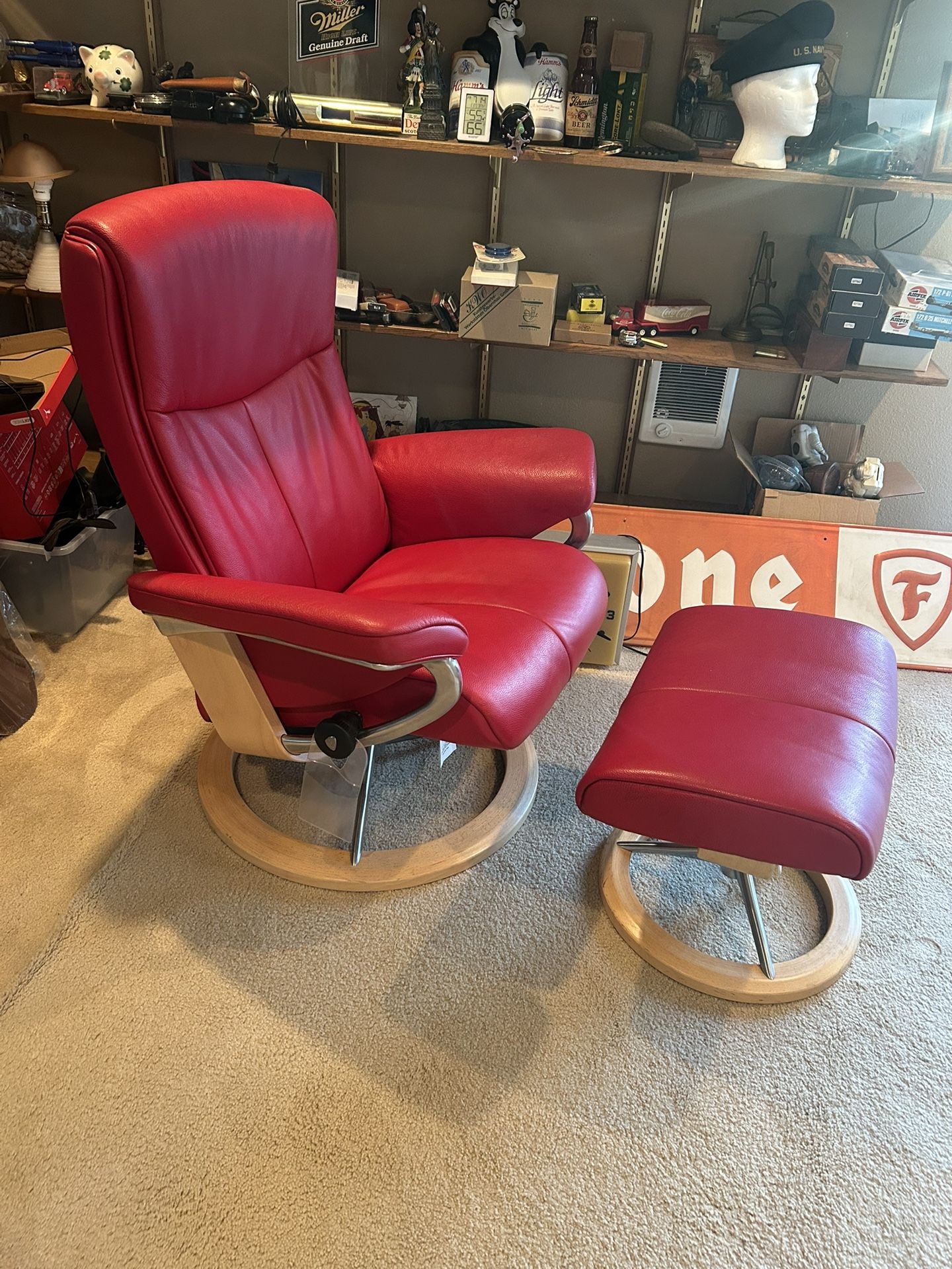 STRESSLESS Ekornes Red leather recliner and Ottoman