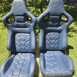 Universal Racing Seats