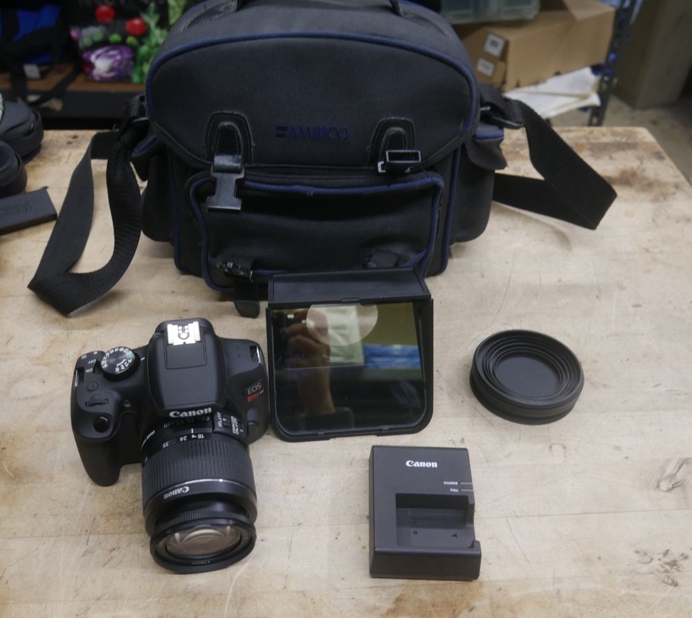 Canon EOS Rebel T6 18MP Digital SLR Camera With 18-55mm f/3.5-5.6 IS II Lens. WITH BAG. AMBICO. ,, WITH HOOD.  USED. https://offerup.com/redirect/?o=V