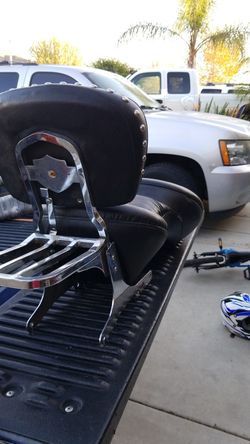 Harlery Davidson touring seat with back rest