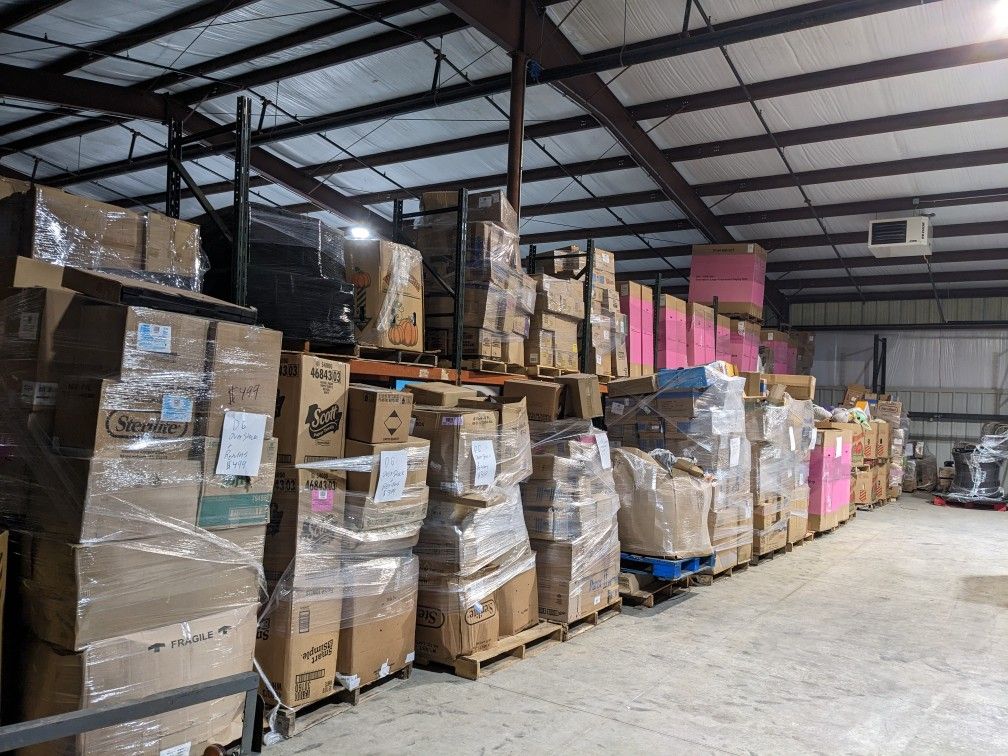 D@llar General Pallets are here most items are new 7-8ft tall Financing available 90 day no interest