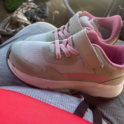 New girl shoes Size 11