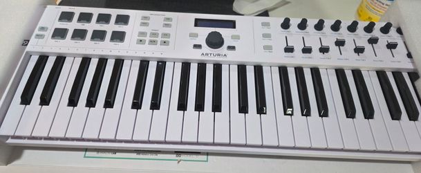 Arturia KeyLab Essential 49-key midi controller
