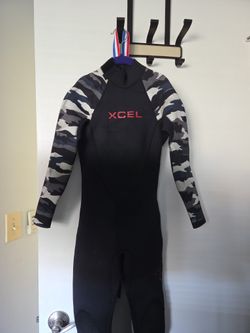Boys Xcel Wetsuit Size 10