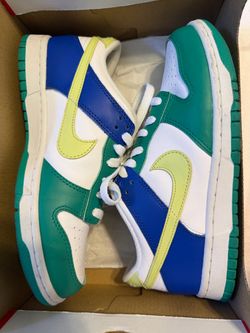 Kids Nike dunks size 6.5