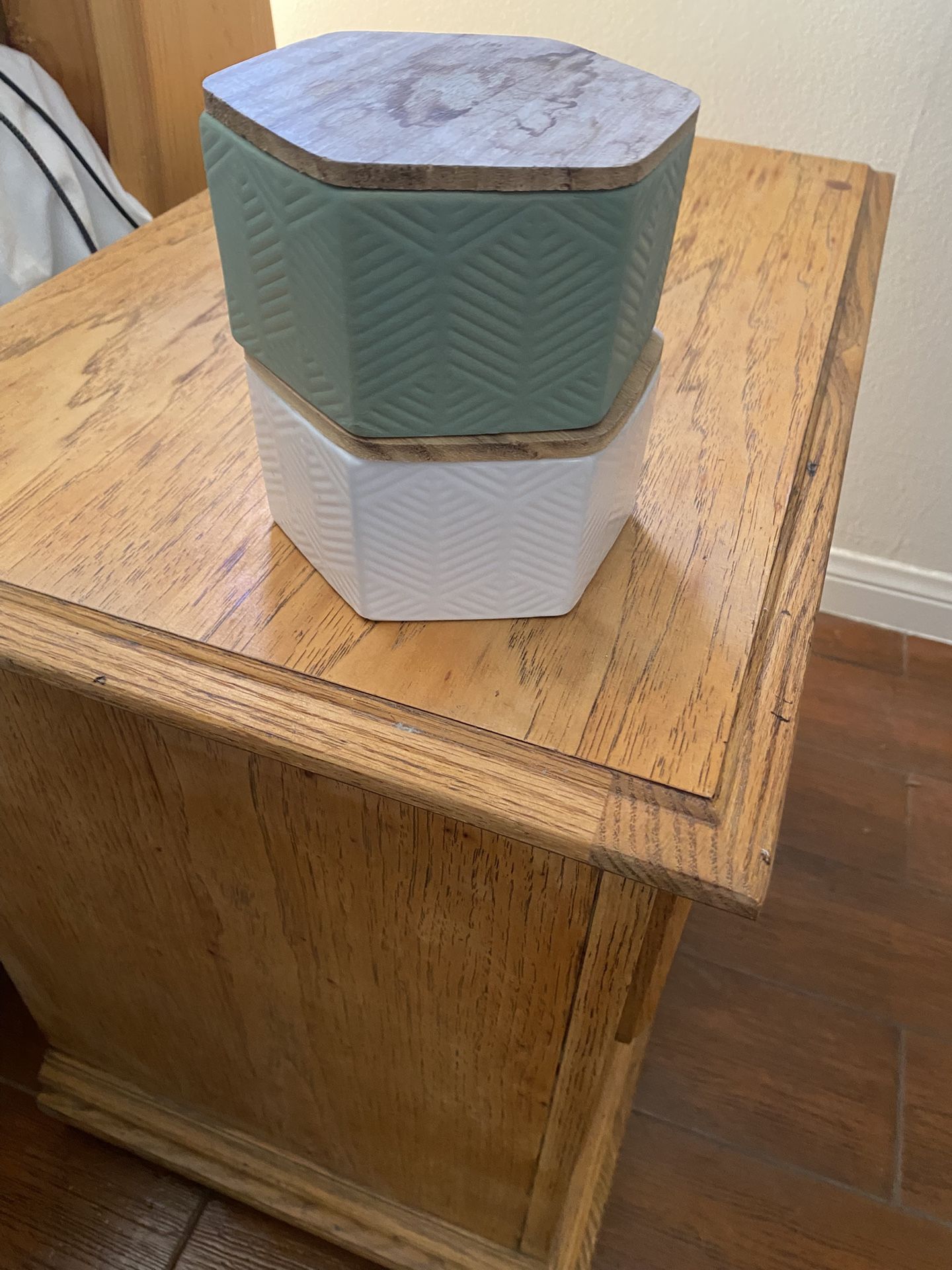 Ceramic Boxes :qty 2