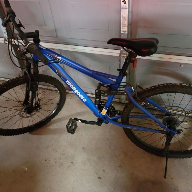 BN Mountain Bike MONGOOSE BASH Electric Blue for Sale in Lindsay CA OfferUp