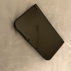 New 3ds XL Black With Charger And Memory Card