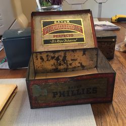 BAYUK TIN PHILLIES CIGAR BOX WITH ATTACHED LID-$13