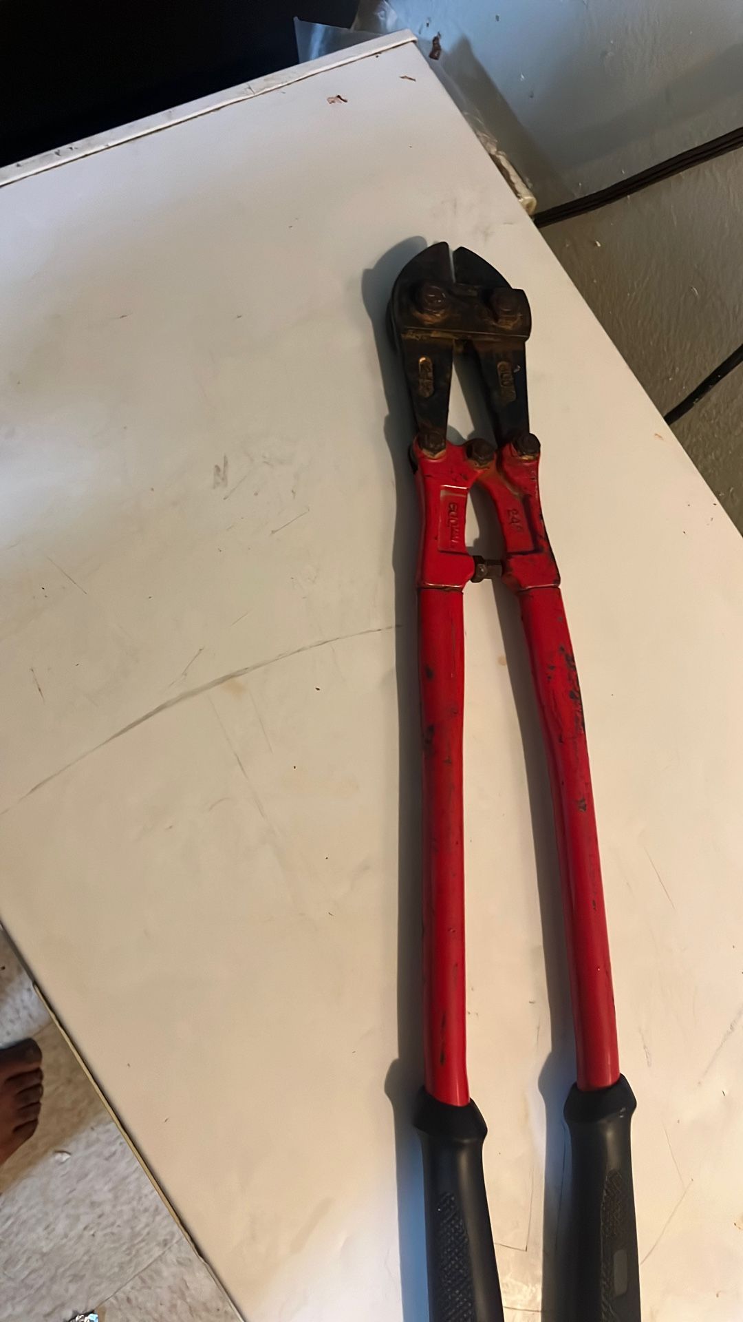Perfectly Good Chain Cutter Just Doing A Little Garage Sale
