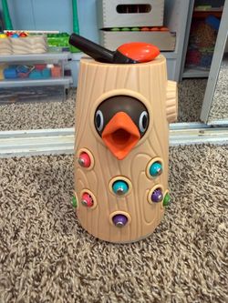 Montessori Top Bright Woodpecker Feeding Game