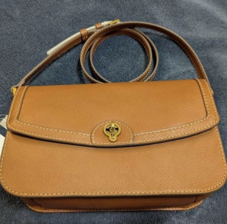 FOSSIL Ainsley Genuine Leather Crossbody Medium Bag. Detachable Strap. Excellent Condition!