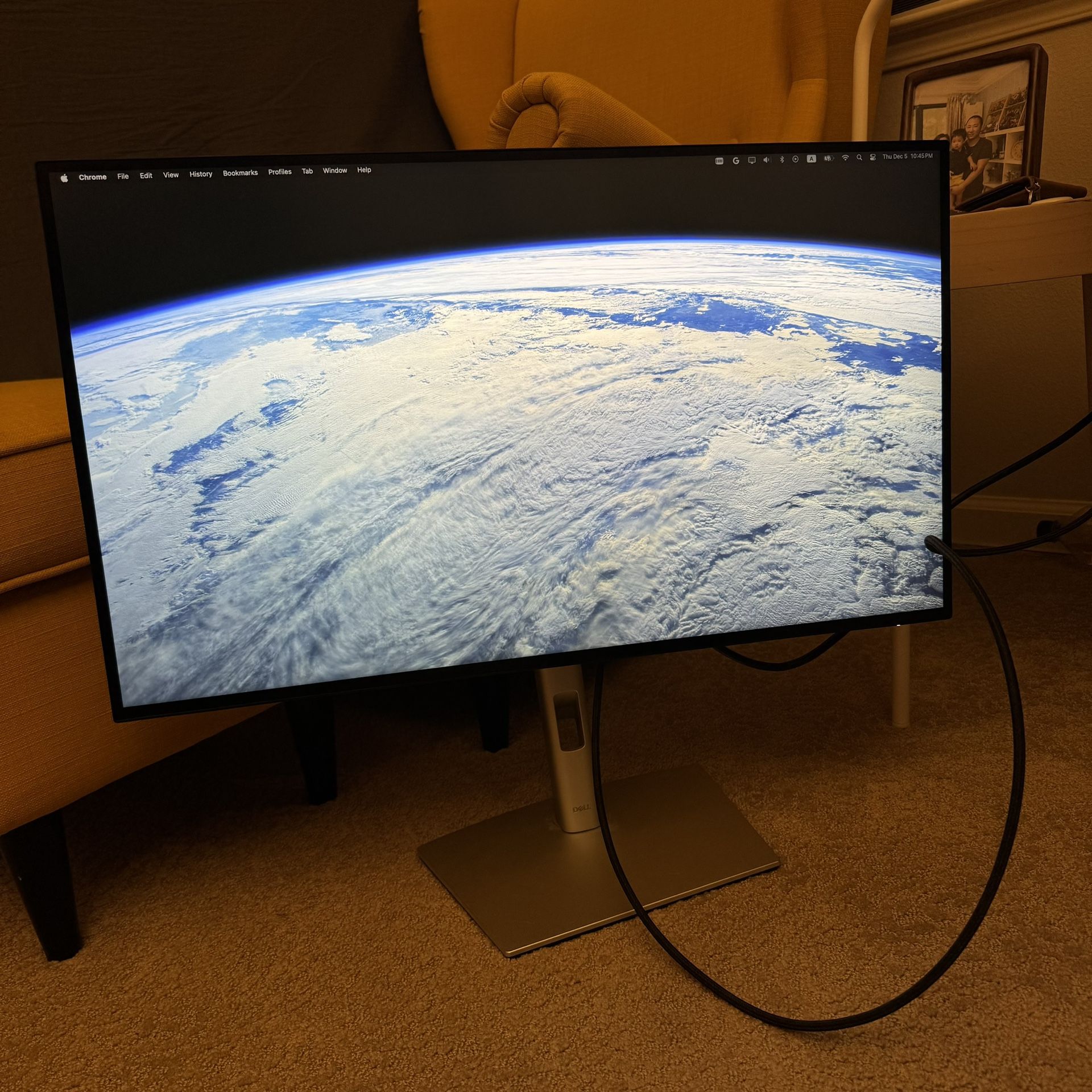 Dell UltraSharp 27 4K USB-C Hub Monitor - U2723QE