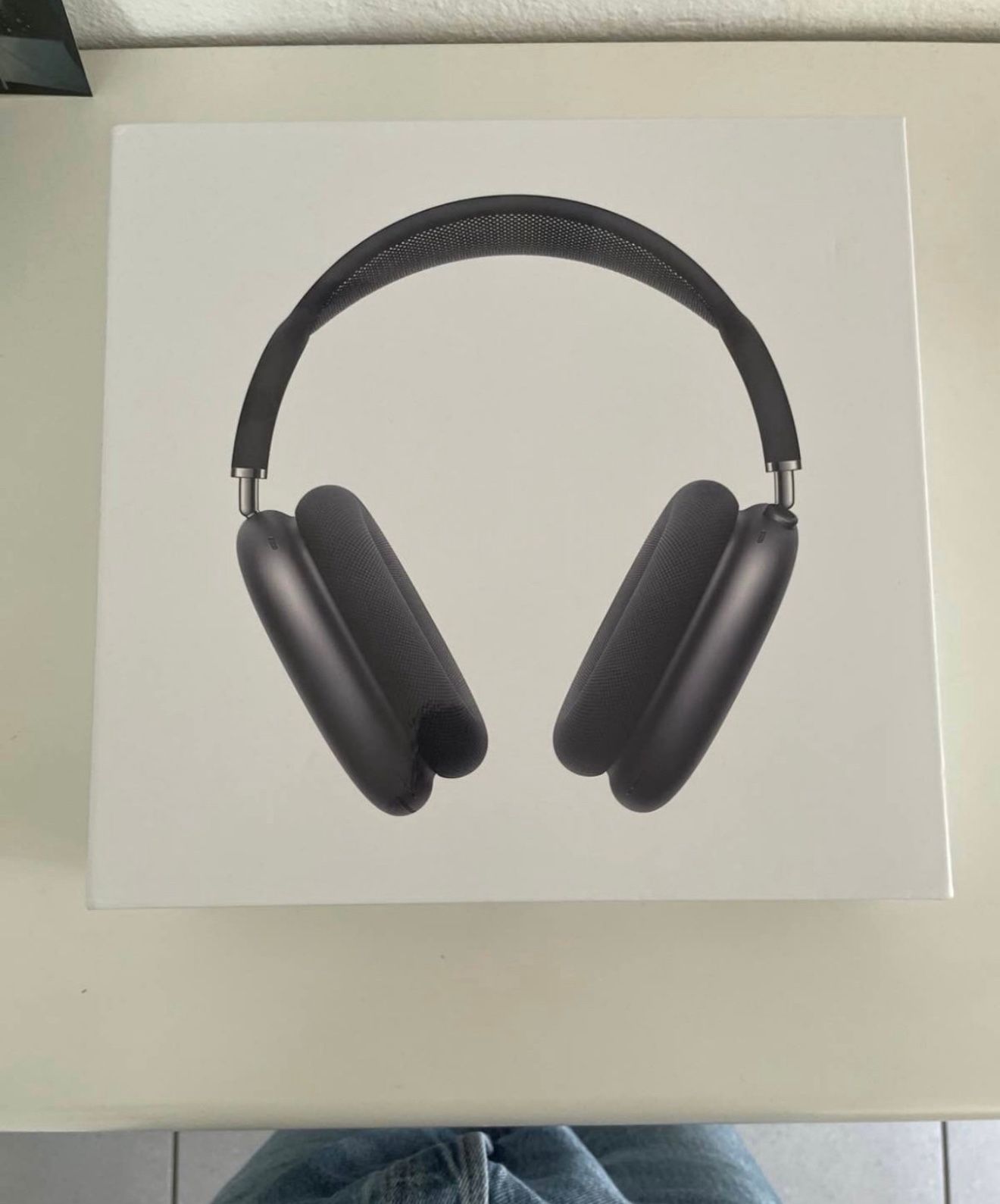 BRAND NEW AIRPODS MAX