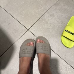 Balenciaga Slides Size 7.5 Women’s 