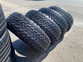 Bfgoodrich All Terrain A/T LT285/70/17”