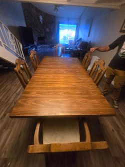 Dinning Table