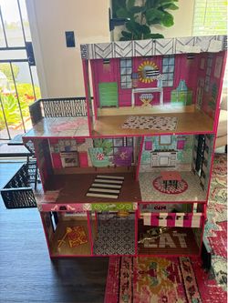 Girls KidKraft Doll House