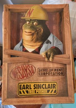 $25 NECA Dinosaurs Earl Sinclair Tree Pusher new unopened back is a little ripped