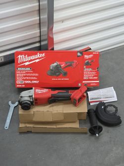 Milwaukee M18 18V Brushless Cordless 4-1/2 in./5 in. Grinder w/Paddle Switch (Tool-Only) NOT M18 Fuel