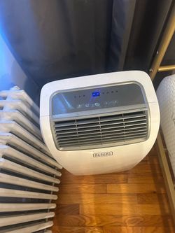AC UNIT! VERY USED BUT GOOD!