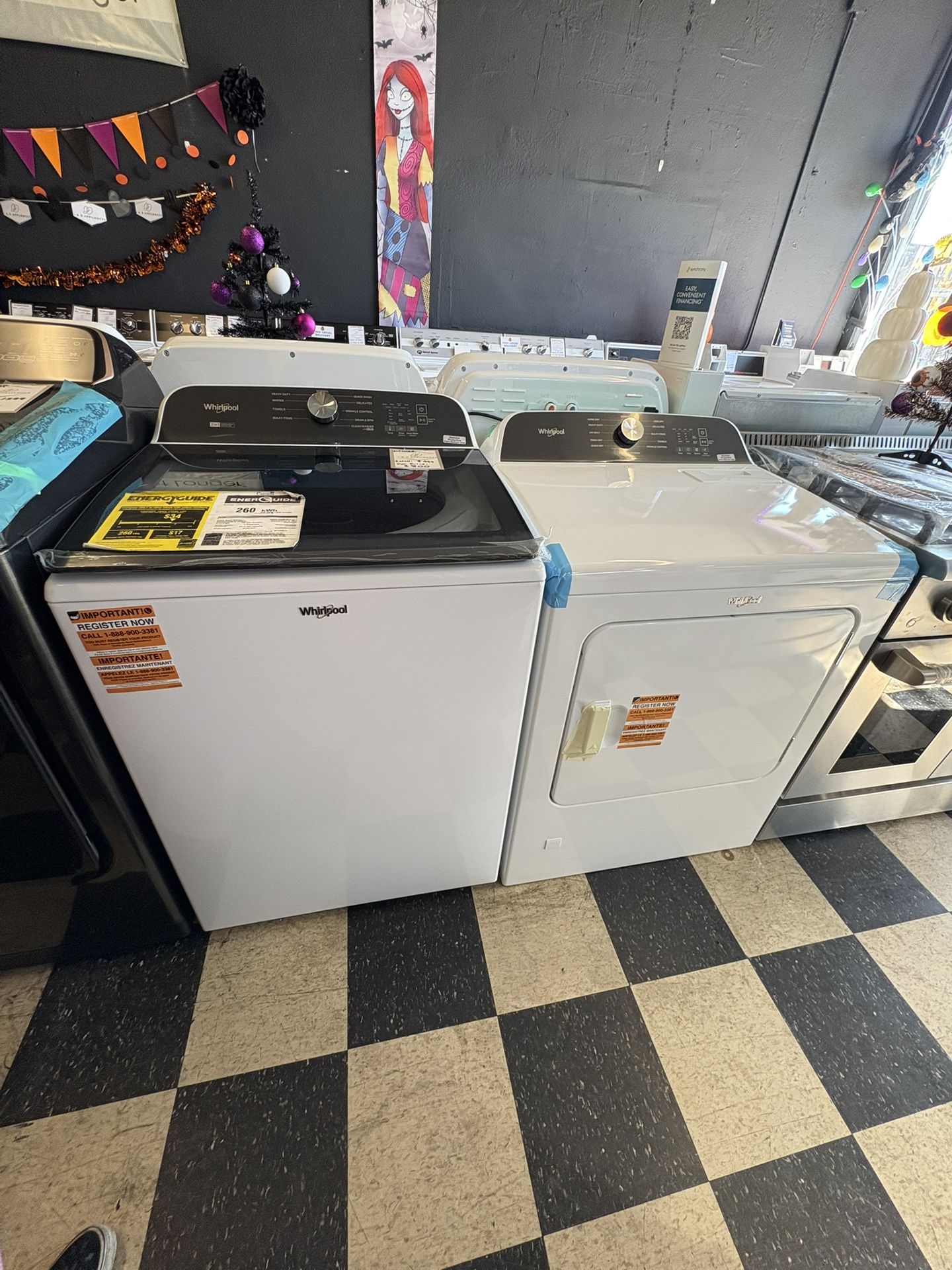 Whirlpool Washer And Dryer Set In White 🕷️