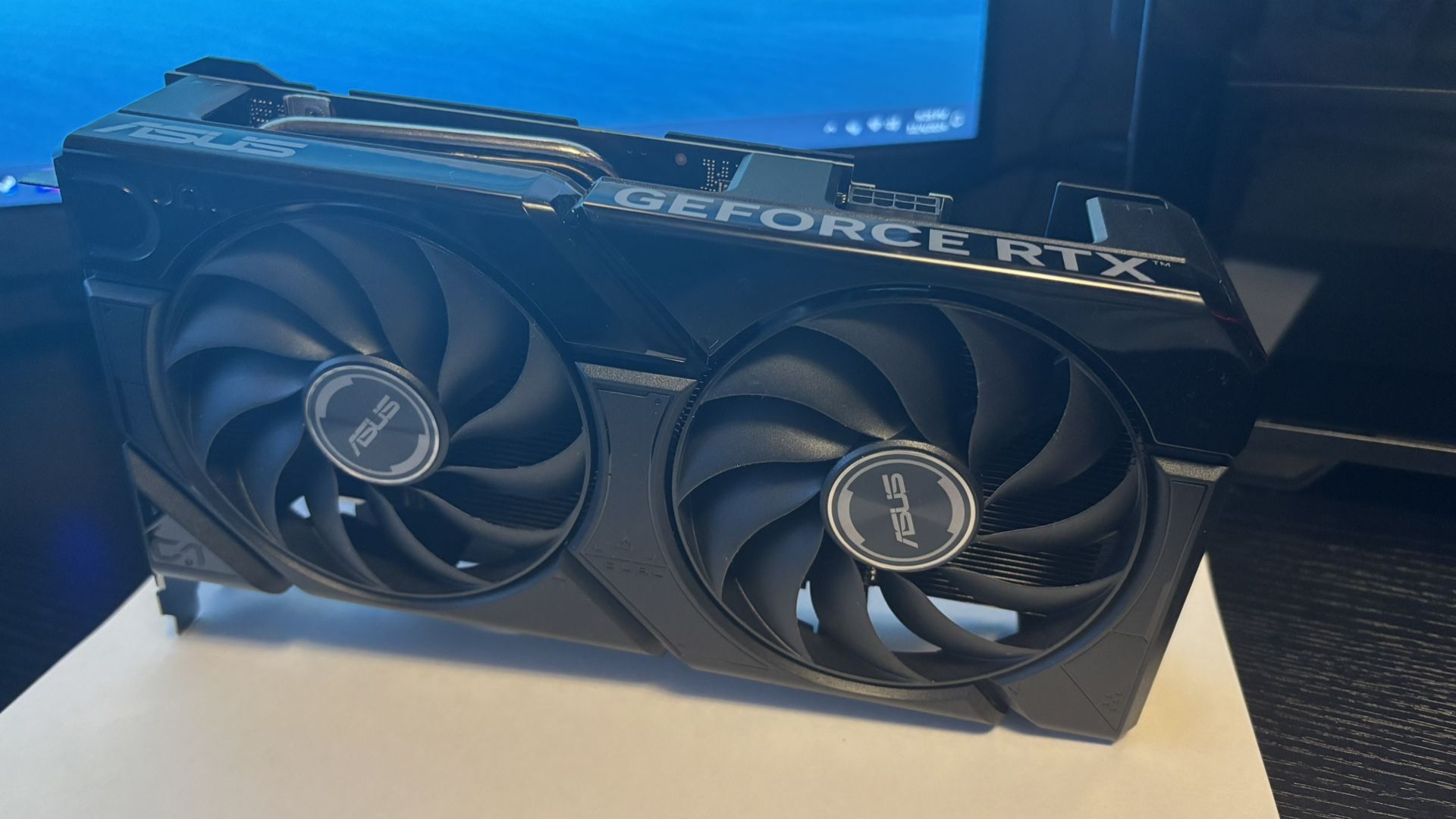 ASUS Rtx 4060 Evo OC 8Gb