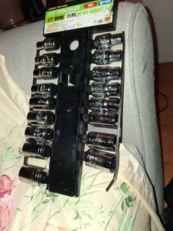 Pittsburgh 1/2" sockets