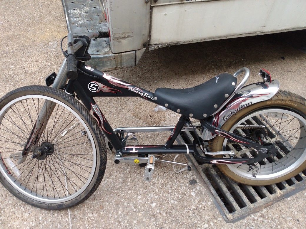 Schwinn Stingray Lowrider Bike