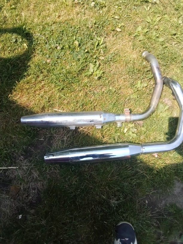 Harley Davidson Exhaust Pipes.  $100 Obo