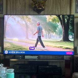 LG PLASMA  55” TV