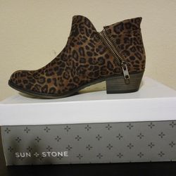 Sun+Stone Abby Booties Leopard Brown