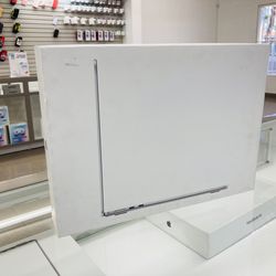 MacBook Air M2 8gb ram 256gb ssd