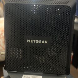 Netgear AC1900 Wifi Cable Modem Router