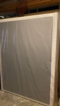 Queen size mattress and box spring (must pick up