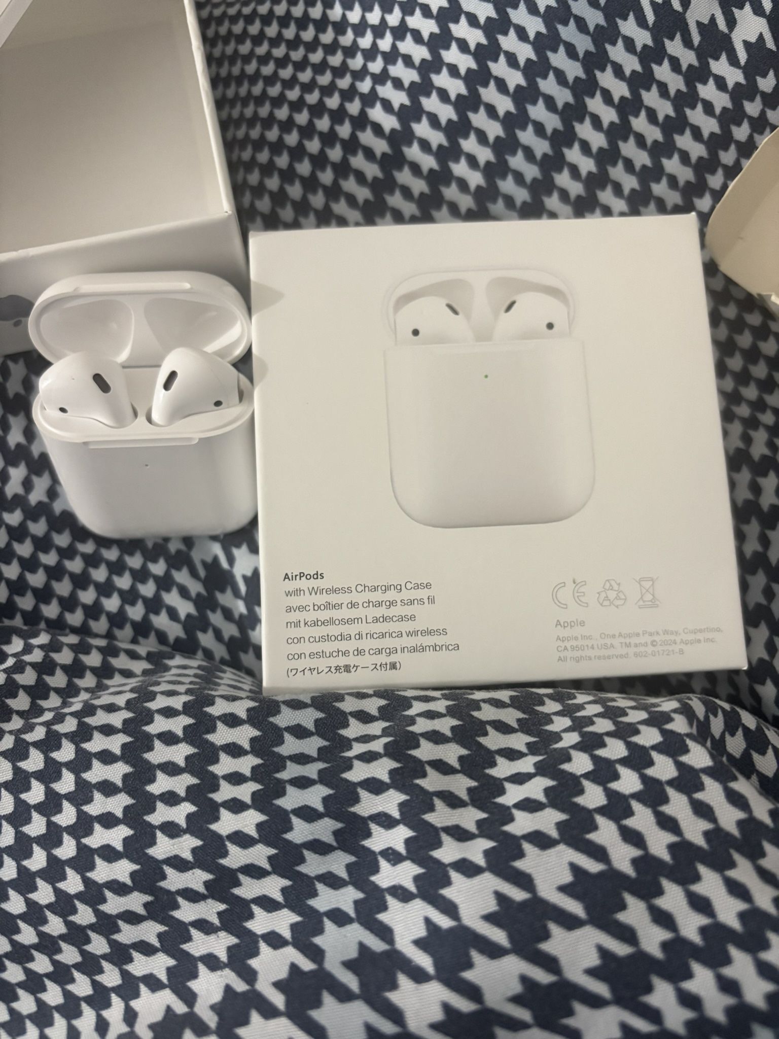 AirPods