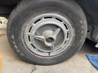 1963 Chevrolet Impala SS hubcaps