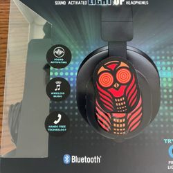 Rhythm Bluetooth Wireless Headphones with Sound Activated Light-Up Owl Design 