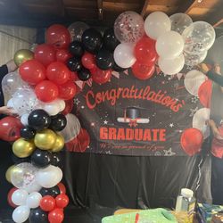 Balloon Arch With Blocks And Backdrop