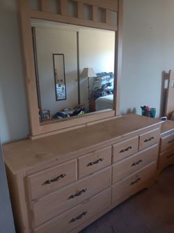Bedroom set