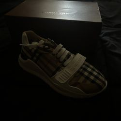 Burberry Shoe