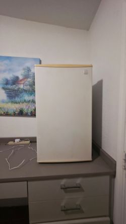 Compact Mini Refrigerator