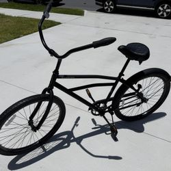 Schwinn Bikes And Child Carrier 3 Items Great Condition 